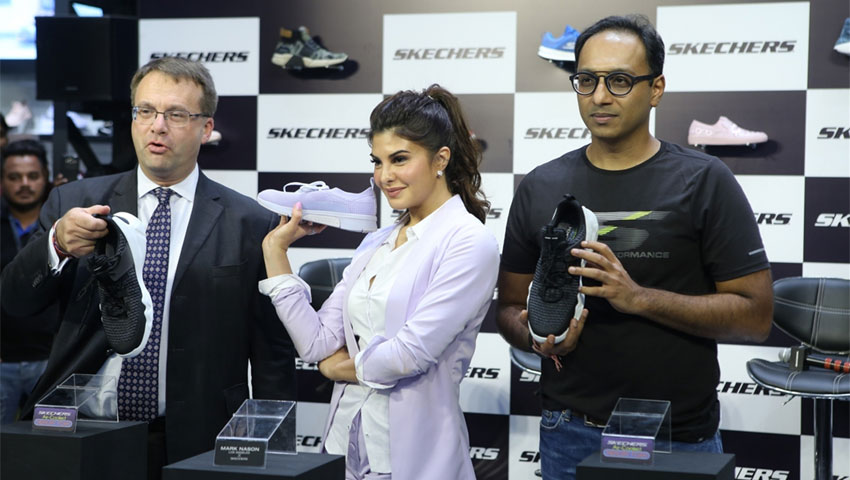 Jacqueline Fernandez inaugurate Skechers' store