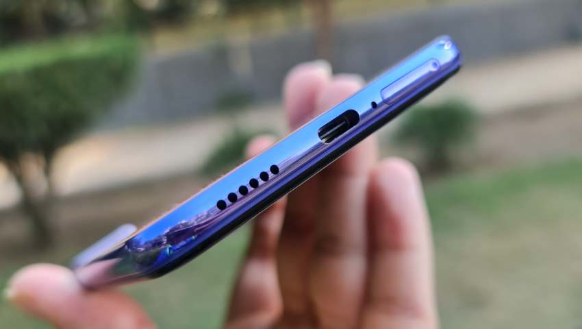 Vivo V20 Pro features 