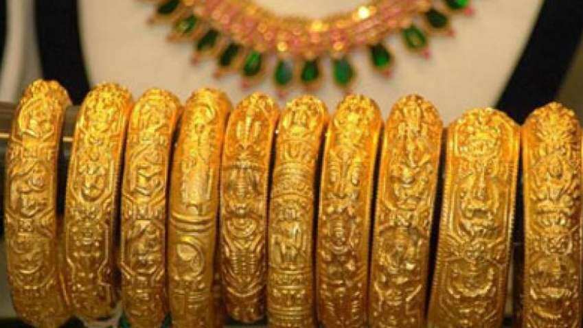 Gold price today (June 8, 2023): Yellow metal trades flat below Rs 60,000, silver near 72,000; should you buy?