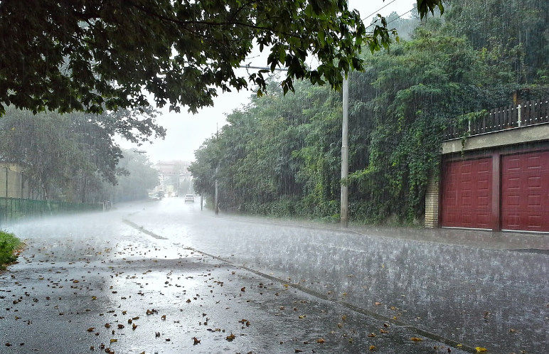  Delhi records minimum temperature of 23.9 deg C