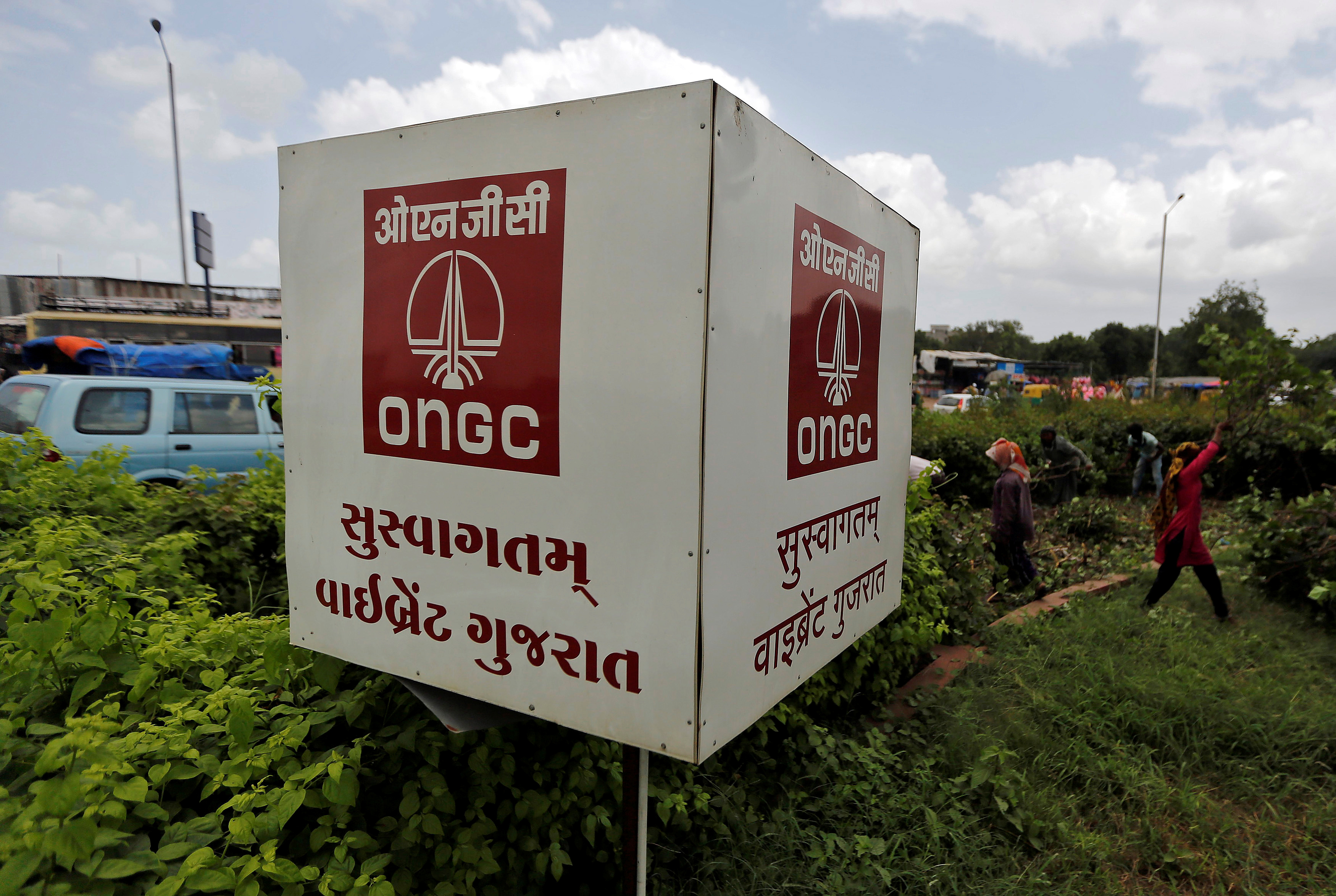 ONGC signs pact with IndianOil for petrochemicals business