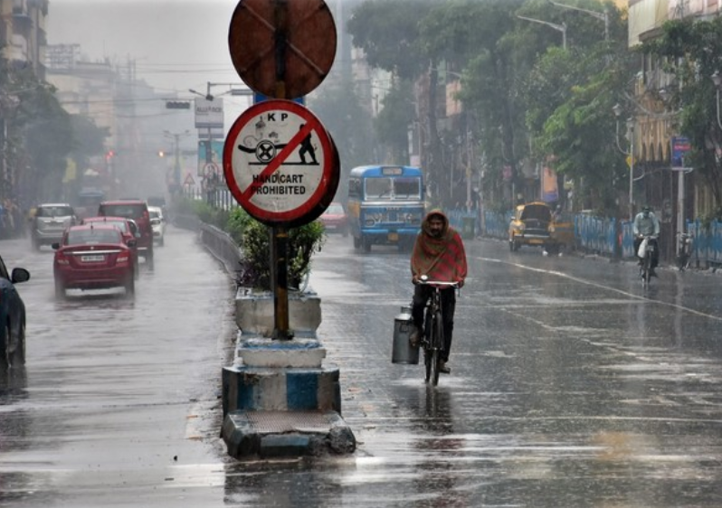 Delhi Weather: Light rain likely in city