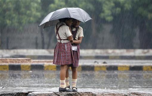 Light to moderate rain predicted in Delhi