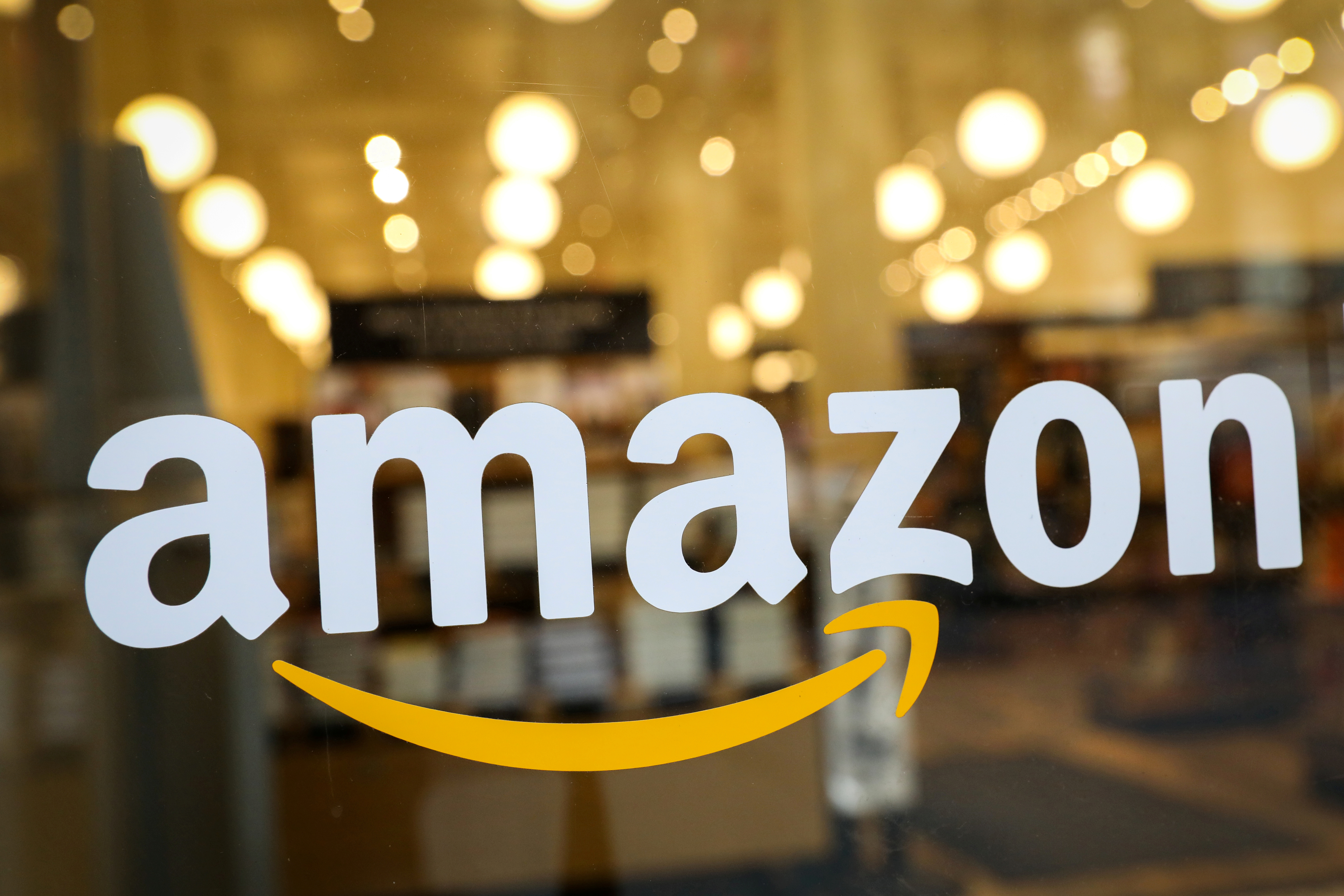 Amazon India announces first-ever floating store on Srinagar's Dal Lake