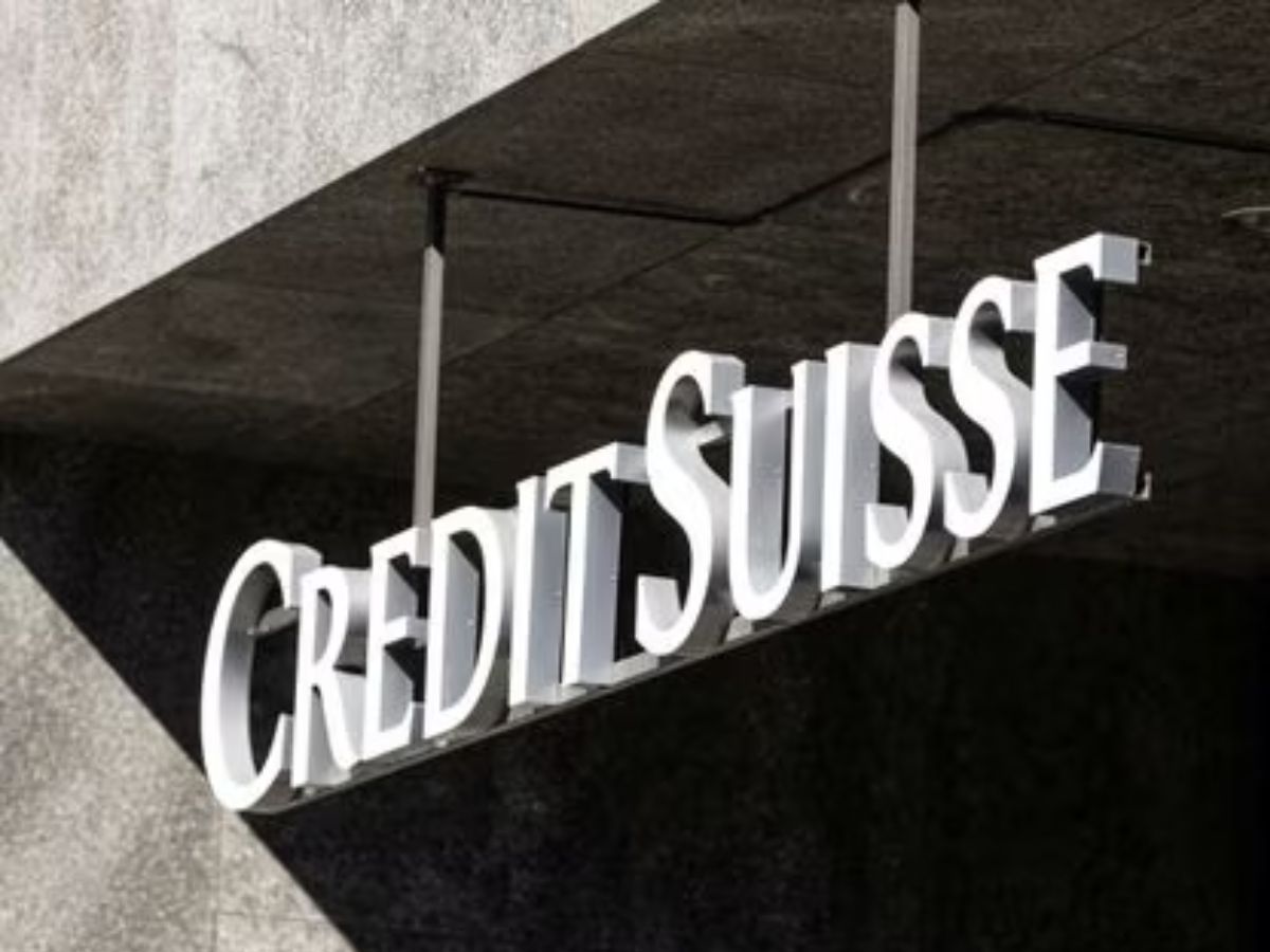 UBS lays off Credit Suisse investment bank staff, closes Houston office -Report