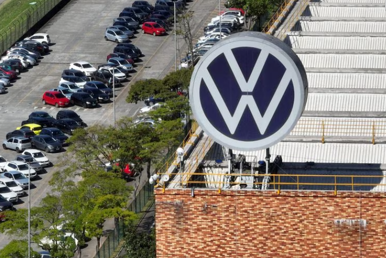 Volkswagen strikes direct supply deals for chips to avoid global shortage