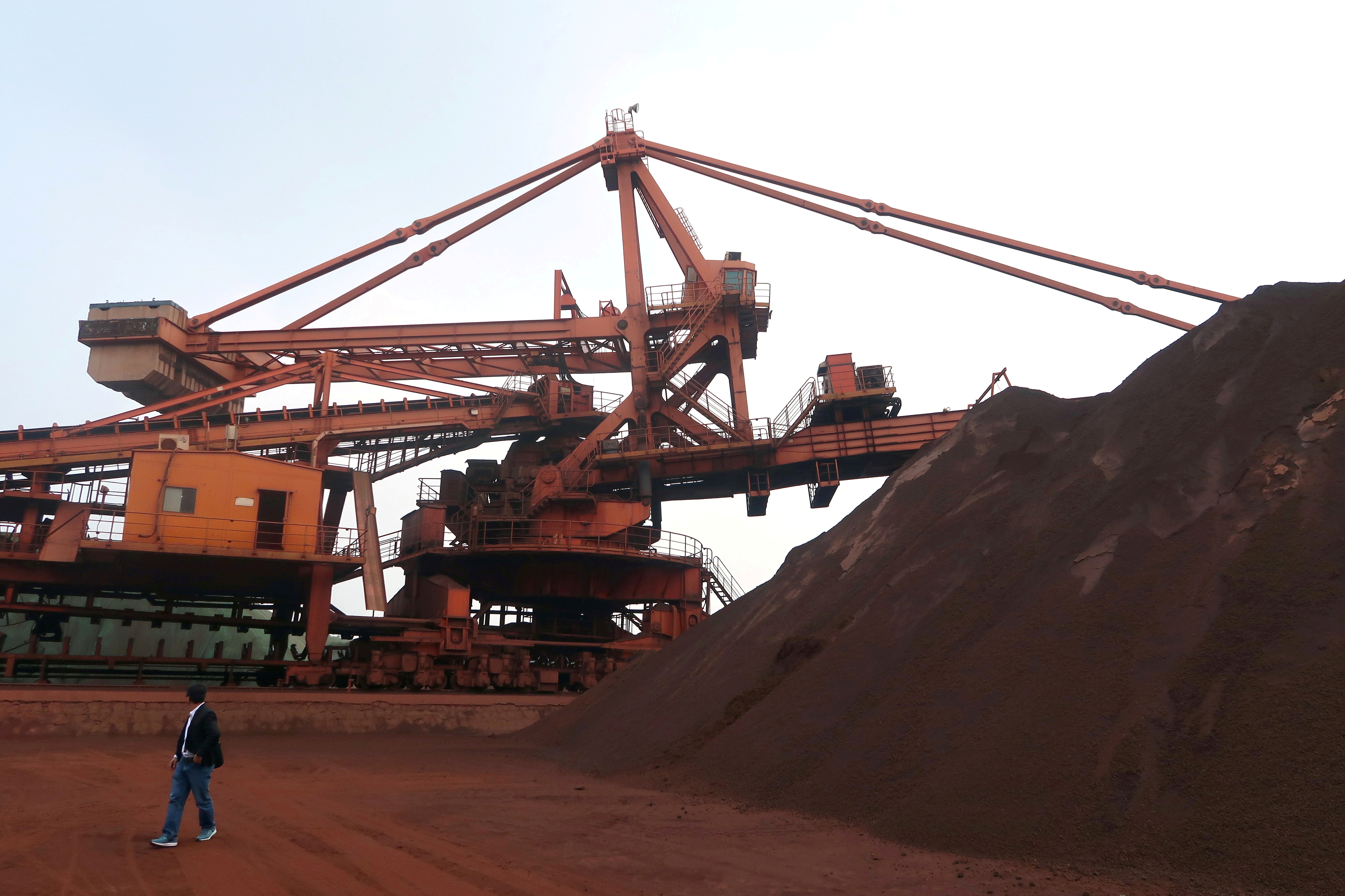 NMDC iron ore output grows 37% in August; sales up 25% 