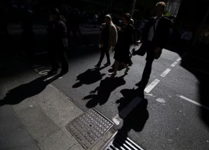 Australian economy grows modestly in Q2, eases recession fears