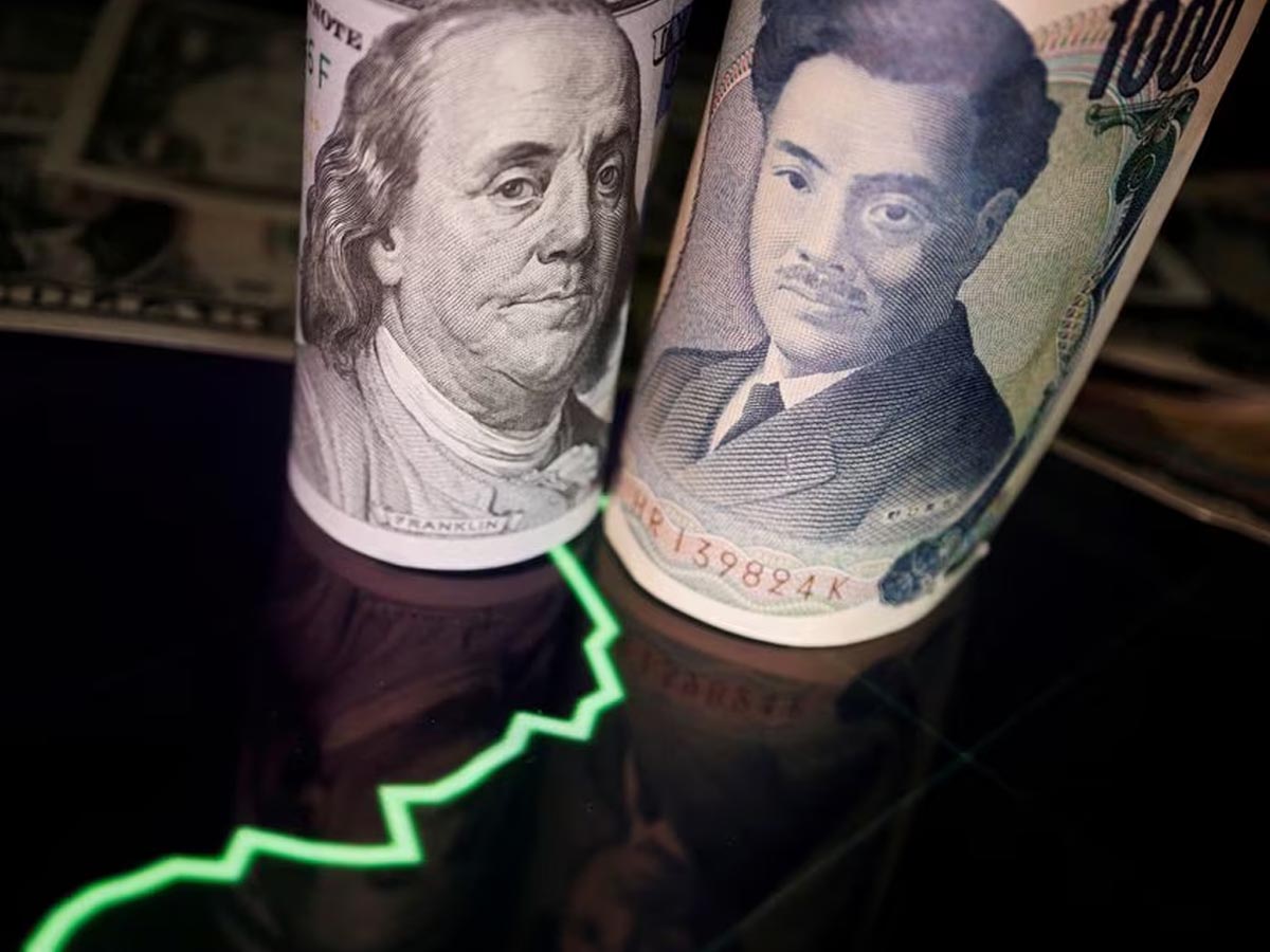 Dollar shines as US economy outperforms, yen plumbs 10-month low