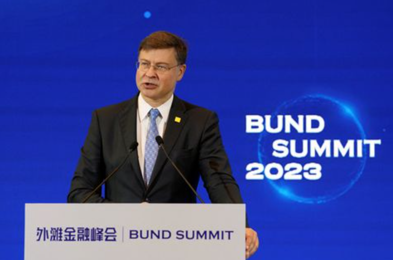 China could do 'a lot' to reduce EU perception of risk -EU trade chief