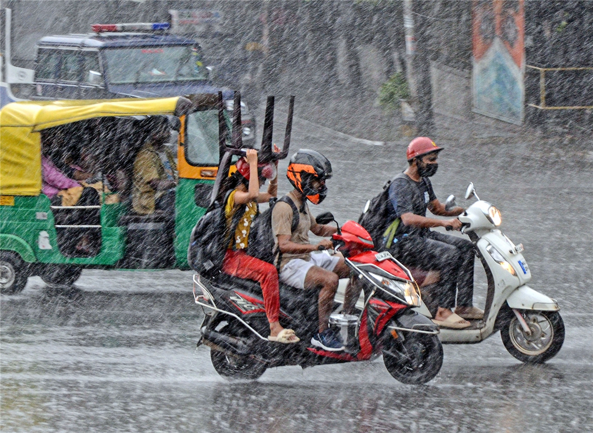 Weather Update: Rain continues in many parts of Kerala