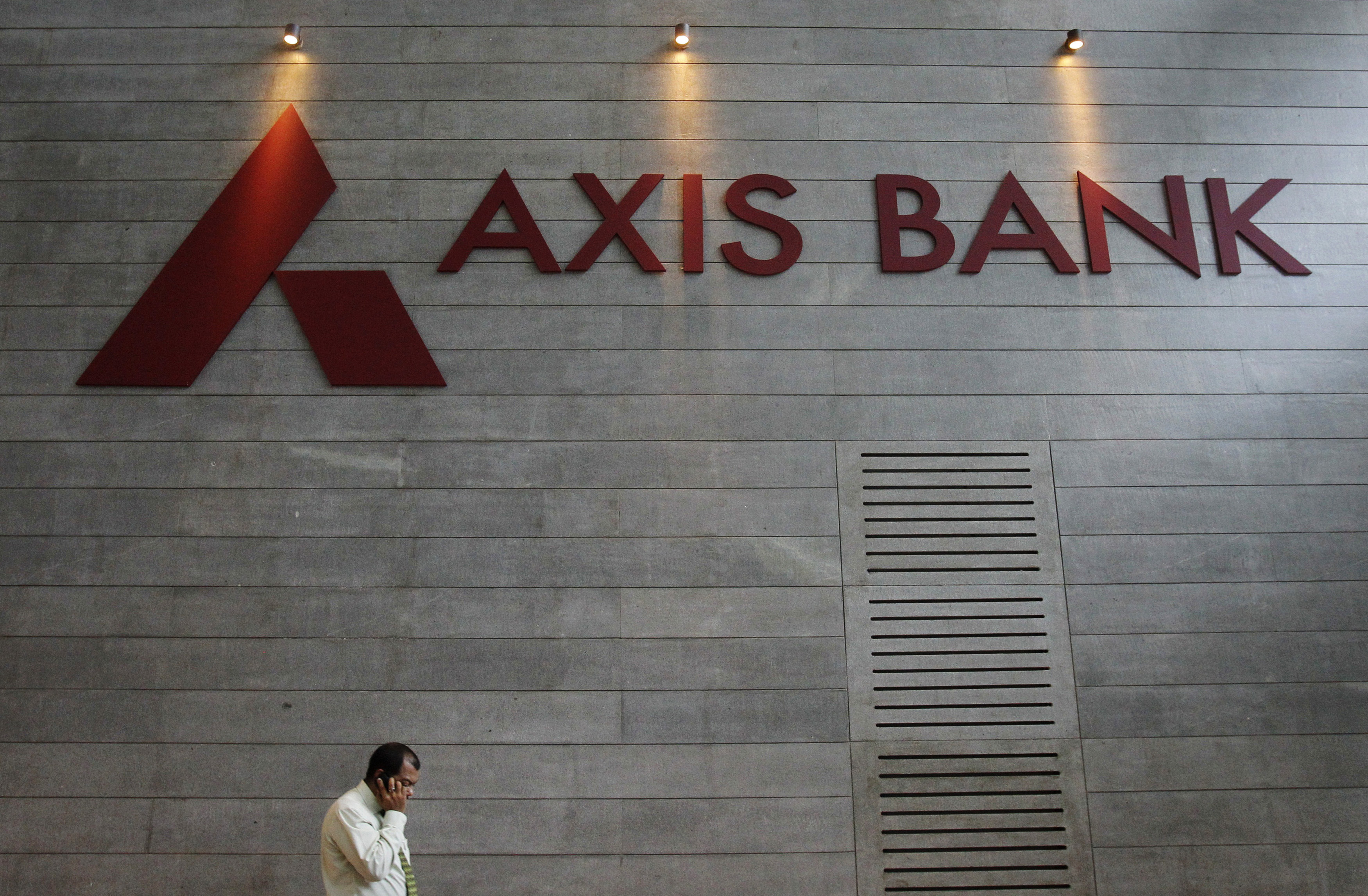 Axis Bank invests Rs 300 crore in CESC's NCD issue