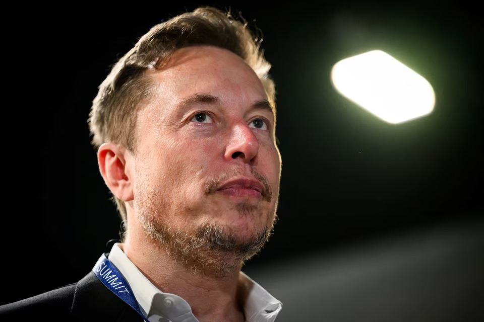 Elon Musk asks court to reject SEC's bid to make him testify in Twitter probe