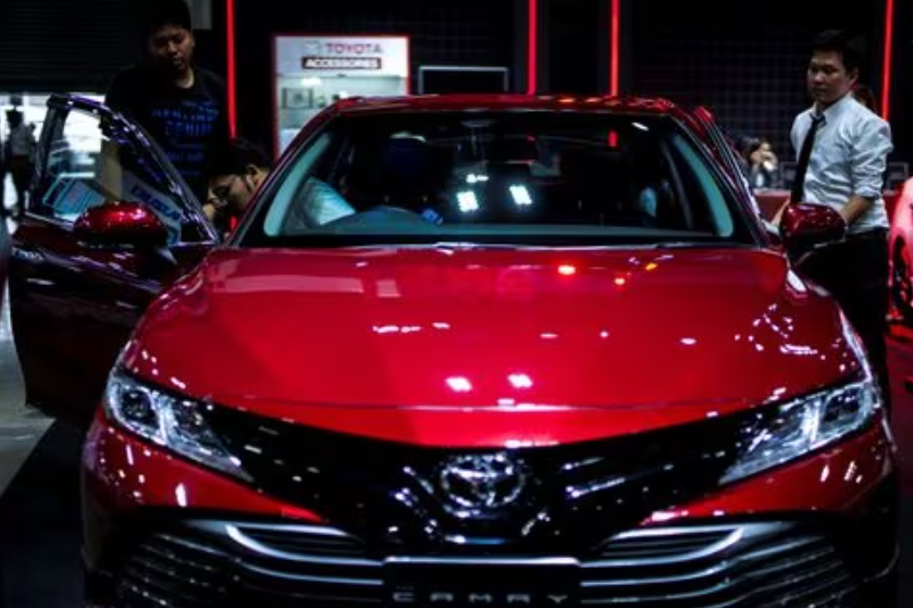 Toyota's Camry, best-selling car in US, goes all-hybrid