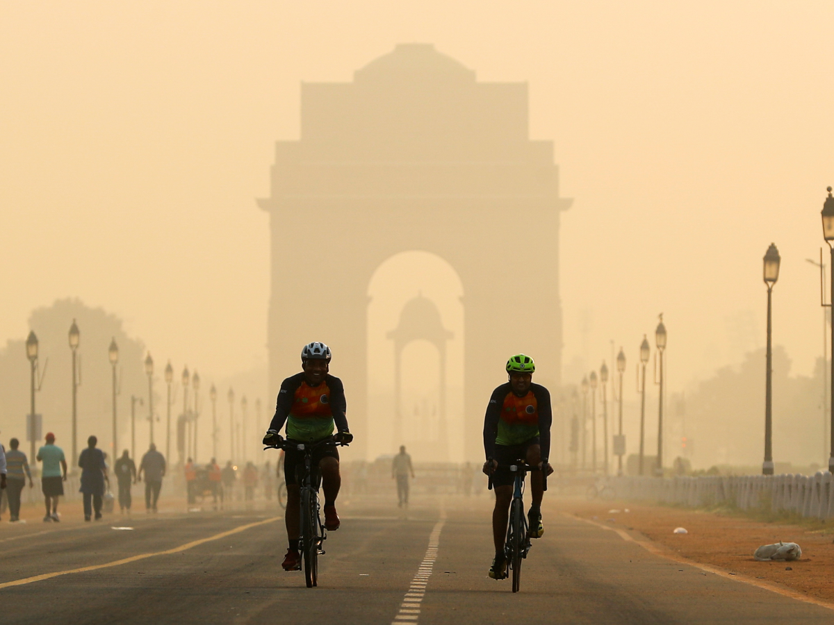 Delhi pollution: Air quality deteriorates in city