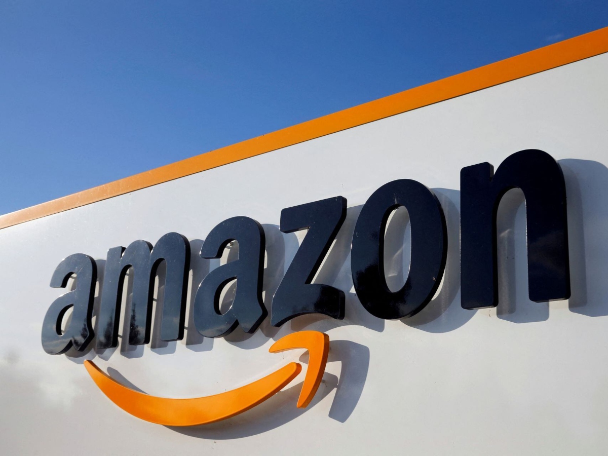 Commerce min inks MoU with Amazon to leverage 'Districts as Export Hub's initiative