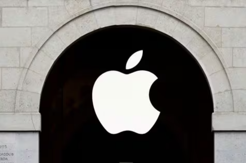 Apple ends credit card partnership with Goldman Sachs