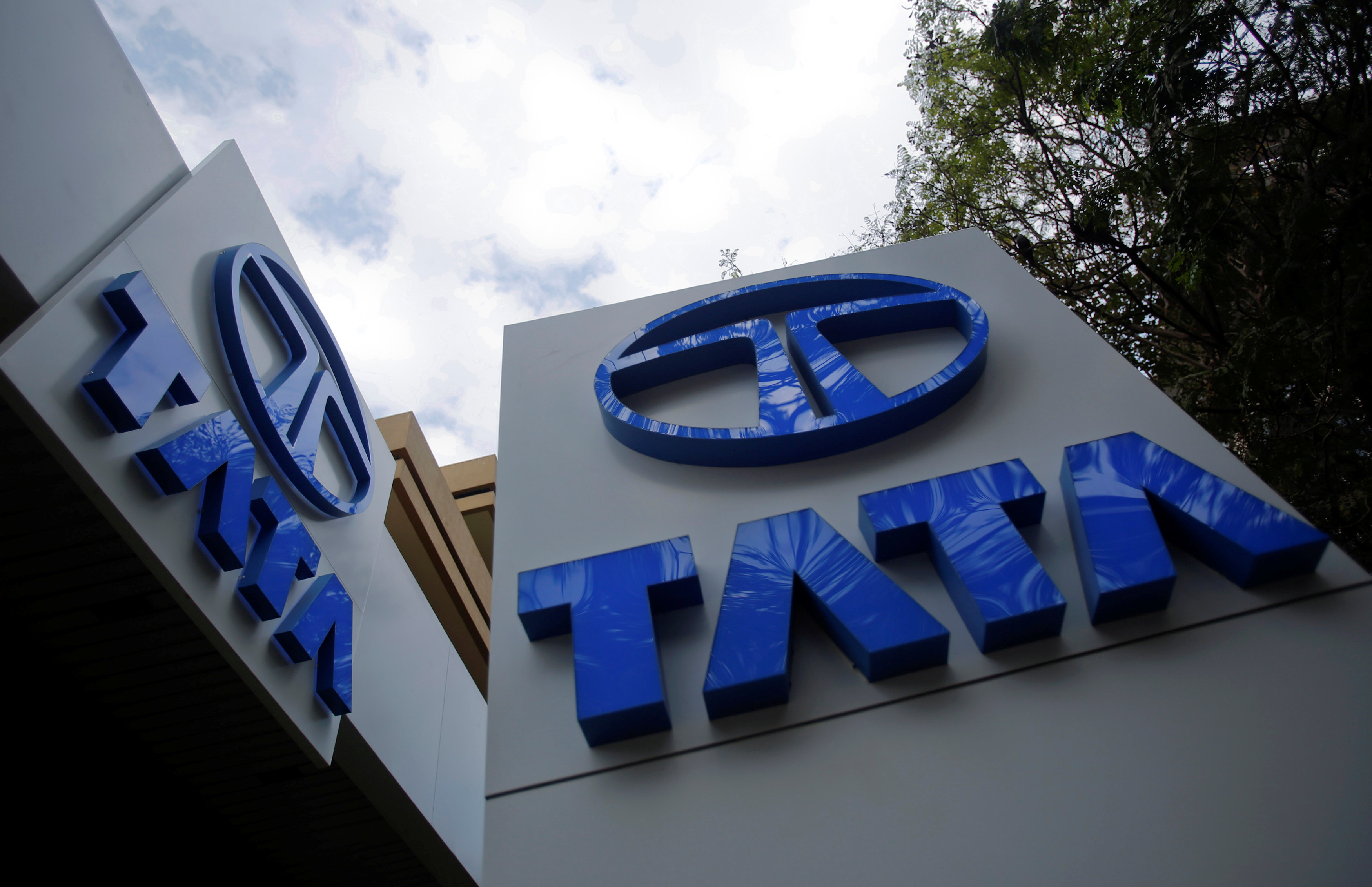 Tata plans to build new iPhone factory in Tamil Nadu, hire 50K workers: Report