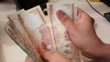 Rupee gains 7 paise against dollar in early trade