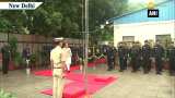 Rajnath Singh unfurls tricolour at his residence in Delhi