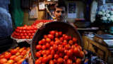 Tamil Nadu couple held for hijacking truck carrying 2.5 tonnes of tomatoes